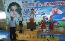 Омские борцы привезли из Казахстана пятнадцать наград