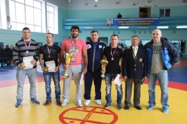 Борцовский турнир памяти Юрия Сапожникова прошел в Омске в 52-й раз