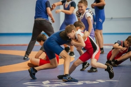 У юных омских борцов появился новый "Свято-Георгиевский Борцовский Клуб"