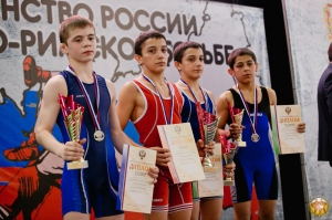 Первенство России по греко-римской борьбе среди юношей (2016, Омск)