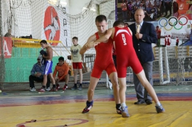 В Одесском прошел борцовский турнир "Молодежь за здоровый образ жизни"