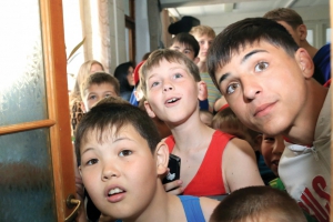 Карелин и Емельяненко посетили фестиваль единоборств СибГУФК