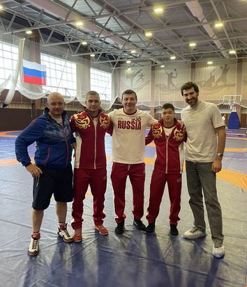 Алибек Амиров и Александр Крикуха выступят на первенстве мира U-23
