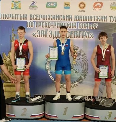 Омские борцы завоевали 7 наград Всероссийских соревнований «Звезды Севера»