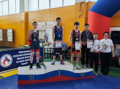 В Азово прошли финальные соревнования по греко-римской борьбе Спартакиады сельских школьников