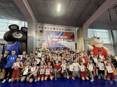 Омские борцы привезли 11 наград из Кузбасса