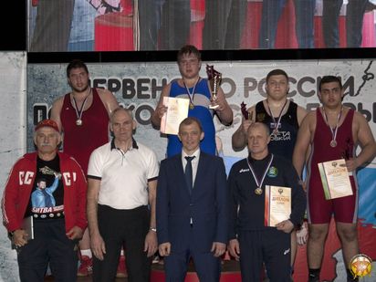 Первенство России по греко-римской борьбе среди юношей (2016, Омск)